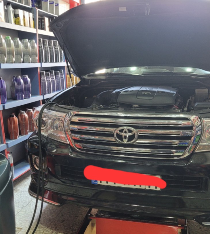 فروشگاه روغن موتور جوان در اصفهان