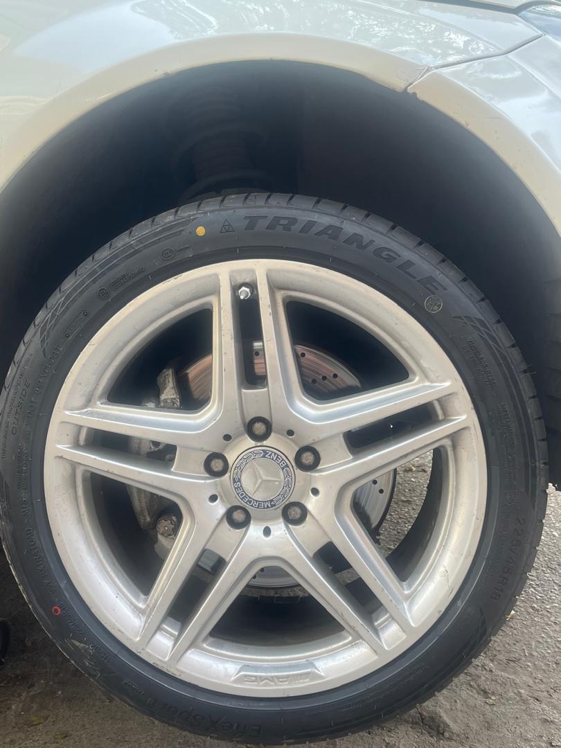 فروشگاه لاستیک صالح در رشت فروشگاه لاستیک صالح در رشت