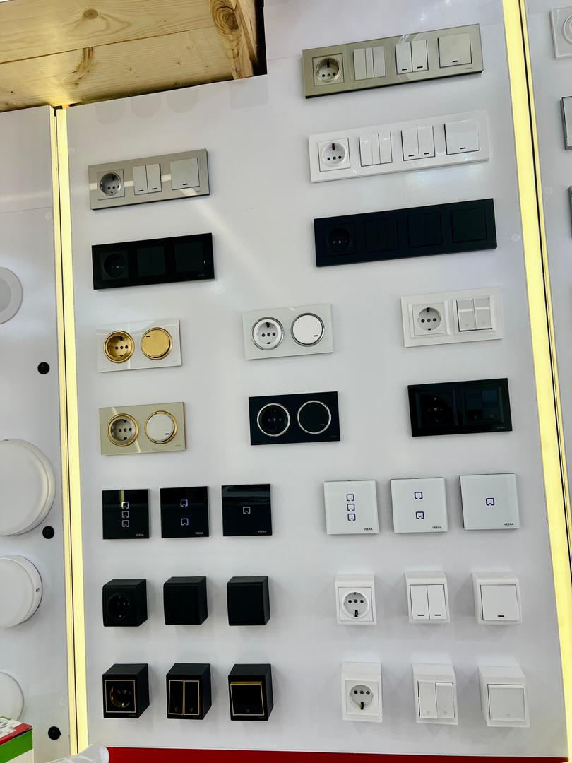 نماینده انحصاری کلید و پریز ویرا و آیفون تصویری تکنما در گیلان نماینده انحصاری کلید و پریز ویرا و آیفون تصویری تکنما در گیلان