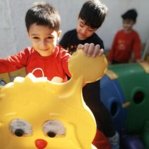 مهدکودک و پیش دبستانی مه گل در ساری