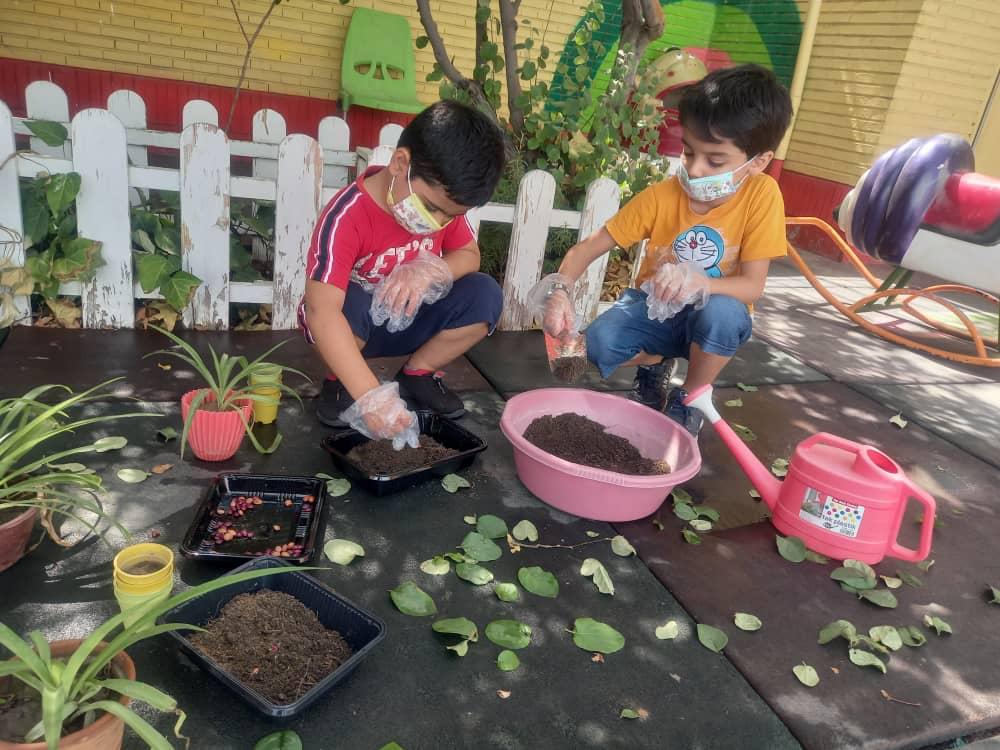 مهدکودک الکترونیک بهار اندیشه ۴ ستاره