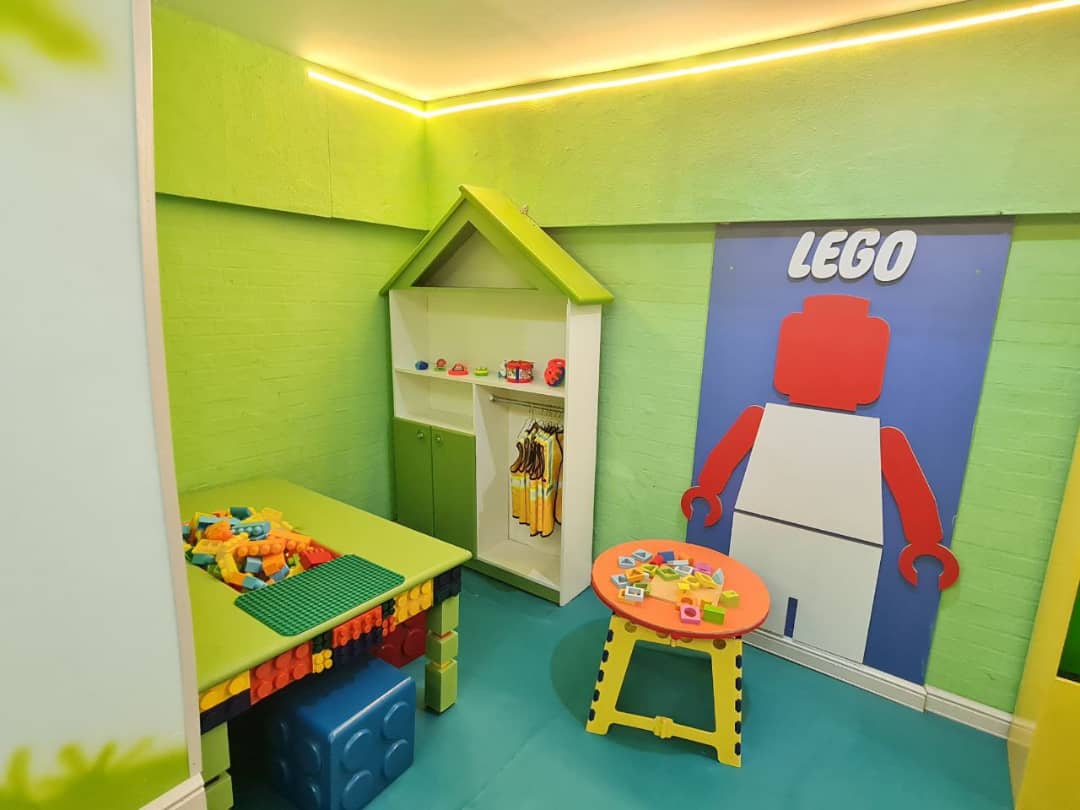 خانه کودک و شهر مشاغل سرزمین رویایی در شیراز خانه کودک و شهر مشاغل سرزمین رویایی در شیراز