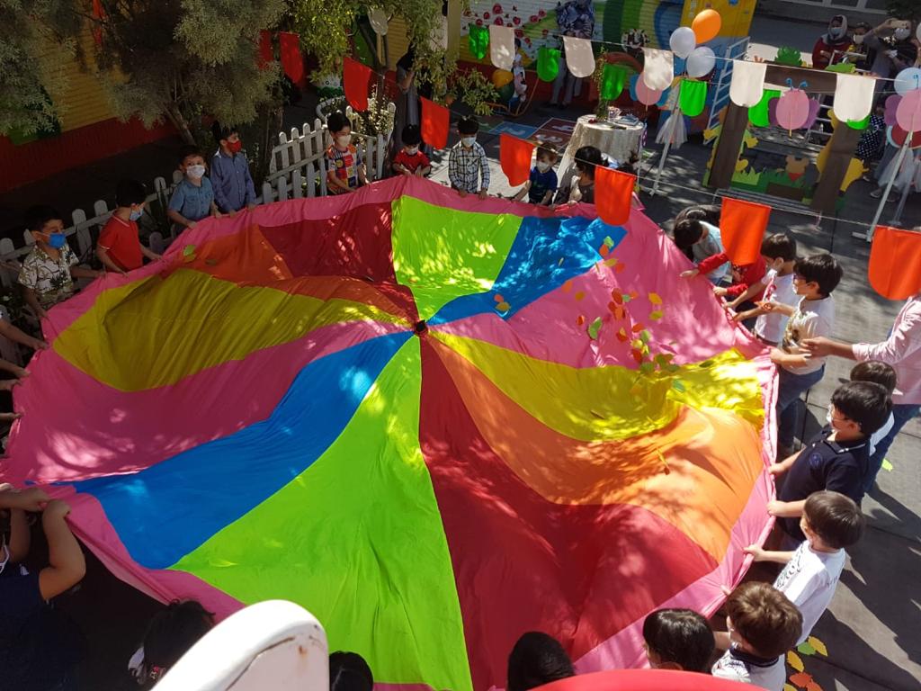 مهدکودک الکترونیک بهار اندیشه ۴ ستاره