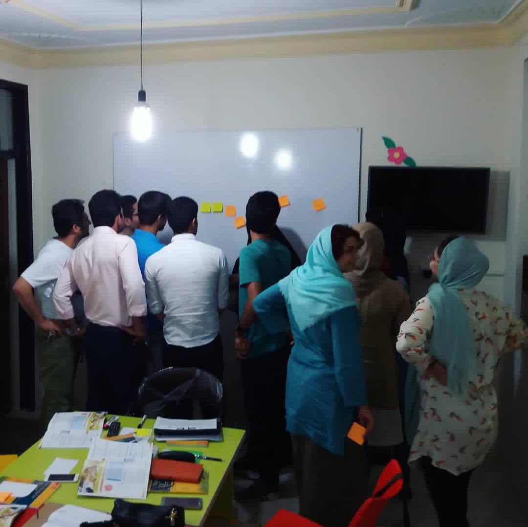 موسسه زبان آستارا