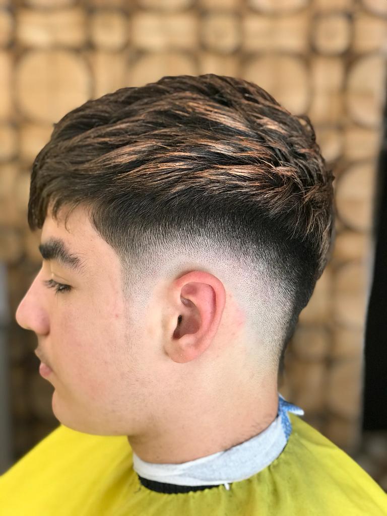 آموزشگاه آرایشگری مردانه رز سیاه رشت