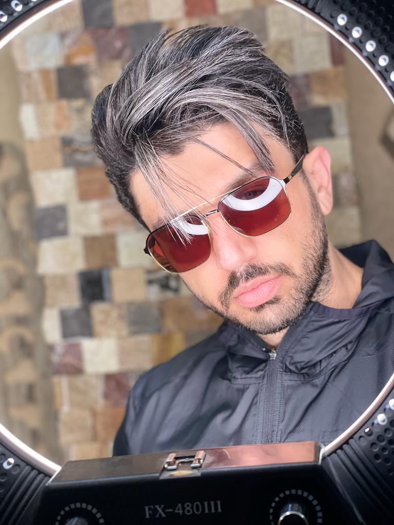 آموزشگاه آرایشگری مردانه رز سیاه رشت