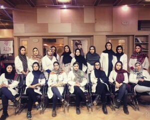 مجتمع آموزشی و آرایشی تالار عروس منصوری نیا در کرمان