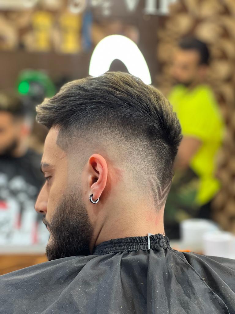 آموزشگاه آرایشگری مردانه رز سیاه رشت