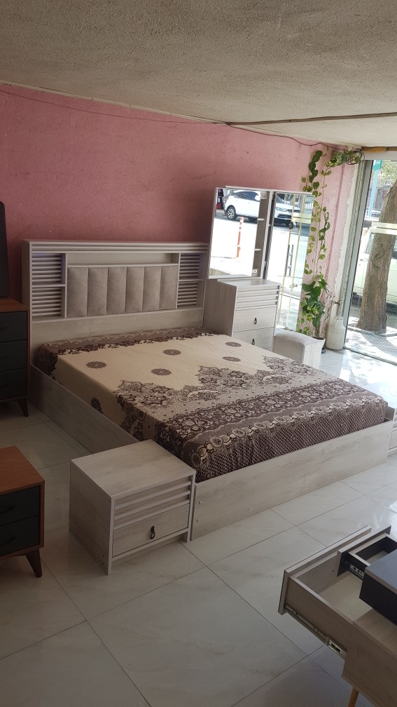 تولیدی و نمایشگاه مبل شورمست در ساری