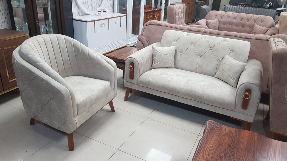 تولیدی و نمایشگاه مبل شورمست در ساری