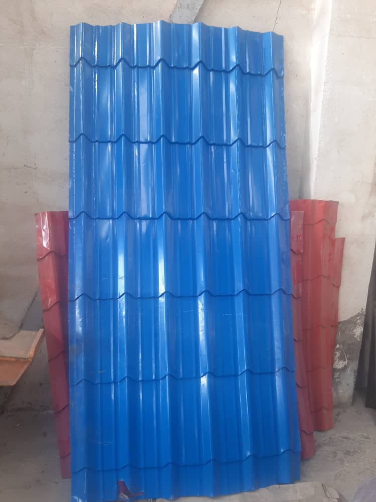 فروشگاه حلب حسینیان در زیبا کنار فروشگاه حلب حسینیان در زیبا کنار