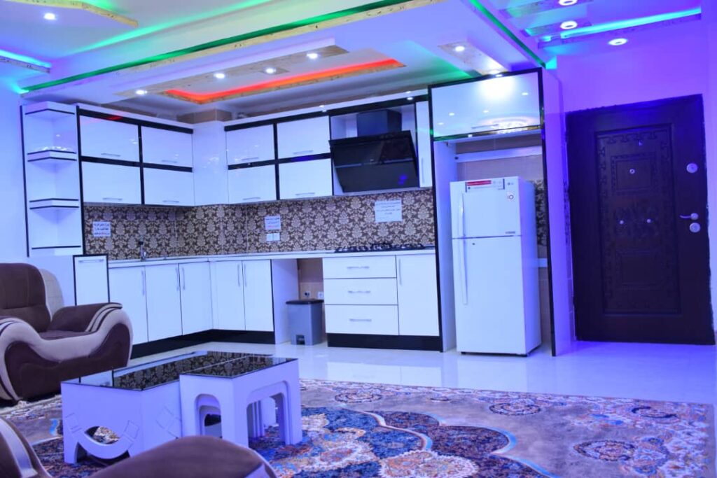 سوئیت و هتل آپارتمان امپراطور در قشم