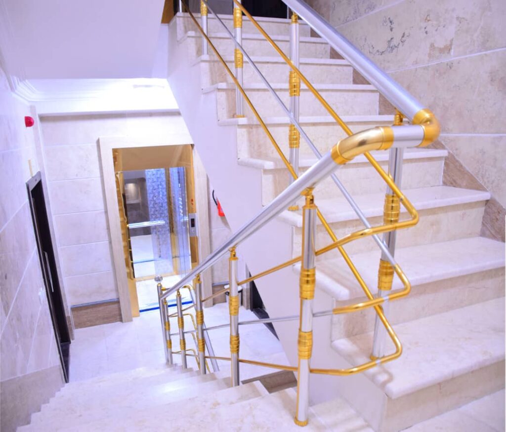 سوئیت و هتل آپارتمان امپراطور در قشم