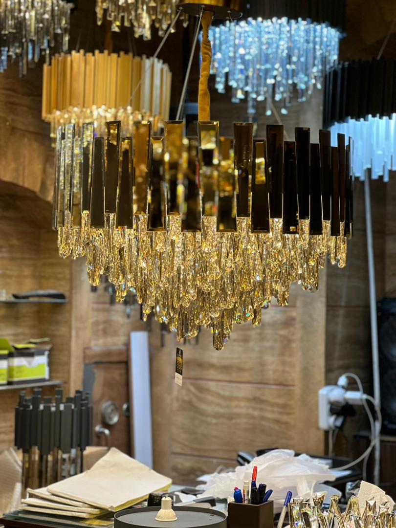 لوستر حامد در لاله زار لوستر حامد در لاله زار