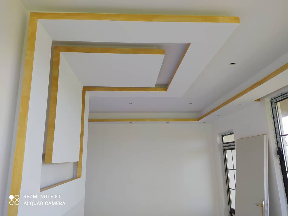 نقاشی ساختمان پارسیان در لنگرود