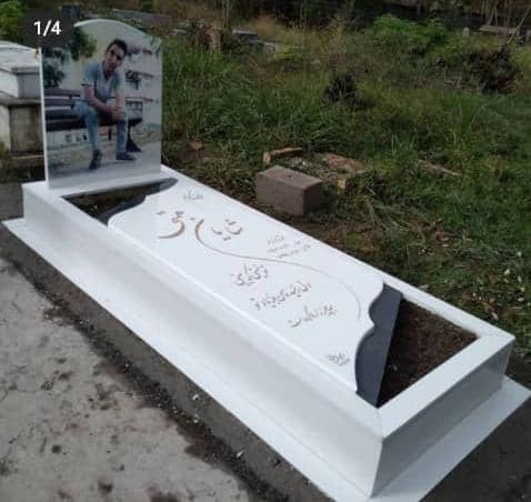 سنگ تراشی مهدی فرامرزی در بندرانزلی سنگ تراشی مهدی فرامرزی در بندرانزلی