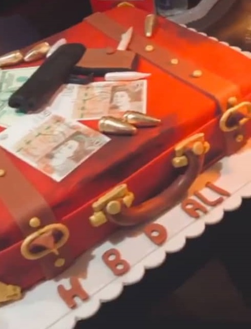 قنادی و شیرینی سرای کاملیا در تهران قنادی و شیرینی سرای کاملیا در تهران