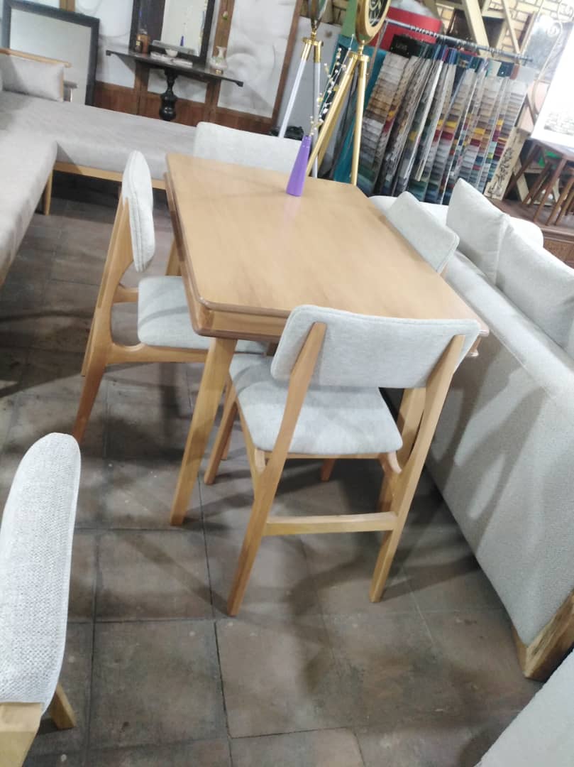 مبلمان برگزیده در شیراز