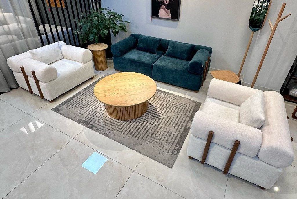 مبلمان برگزیده در شیراز