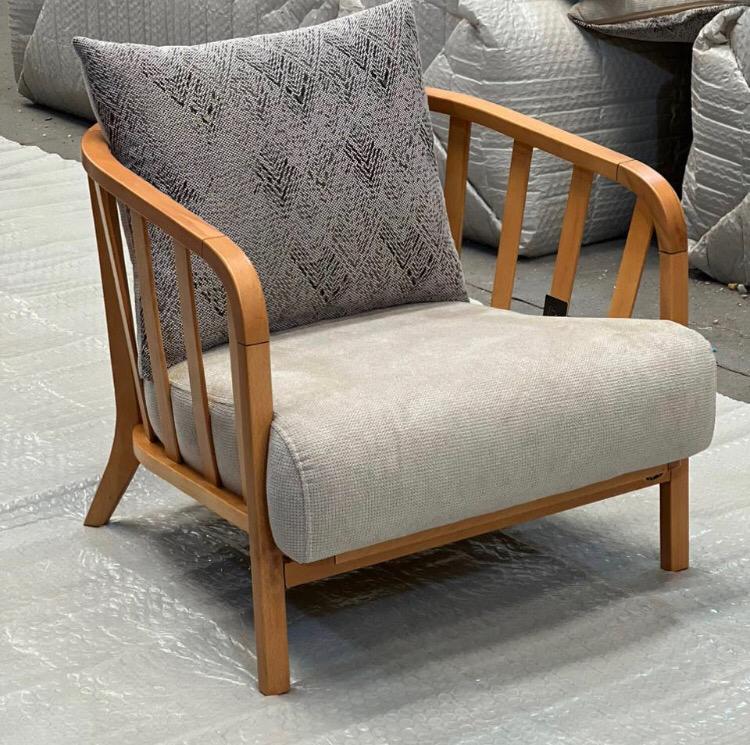 مبلمان برگزیده در شیراز