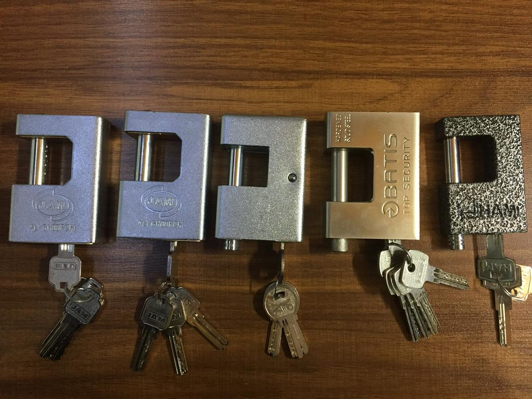 کلید و ریموت مرکزی برزگر در آمل کلید و ریموت مرکزی برزگر در آمل