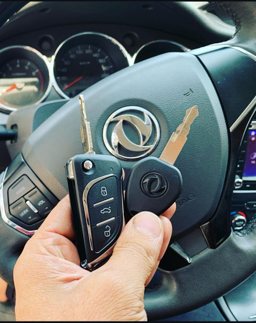 کلید و ریموت مرکزی برزگر در آمل کلید و ریموت مرکزی برزگر در آمل