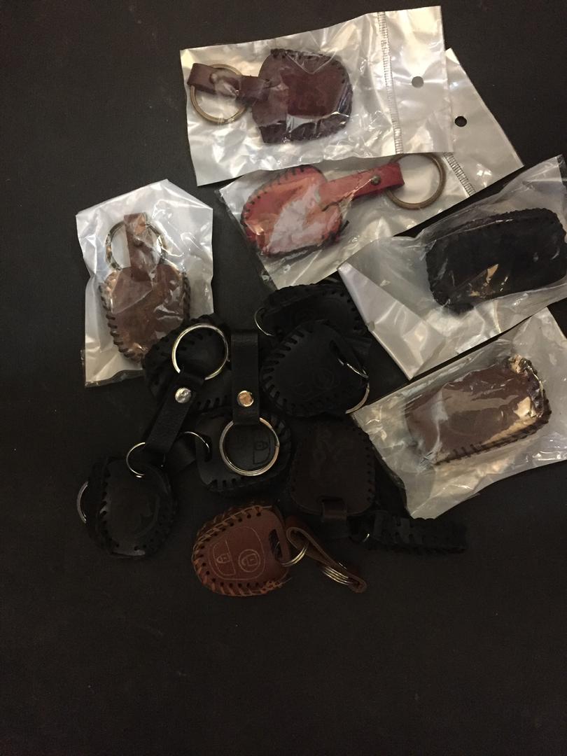 کلید و ریموت مرکزی برزگر در آمل کلید و ریموت مرکزی برزگر در آمل