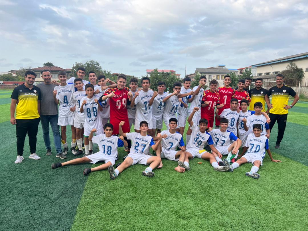 باشگاه فوتبال و فوتسال پاسارگاد در لاهیجان