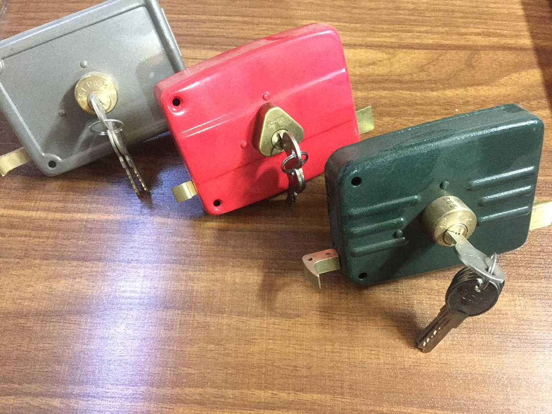 کلید و ریموت مرکزی برزگر در آمل کلید و ریموت مرکزی برزگر در آمل