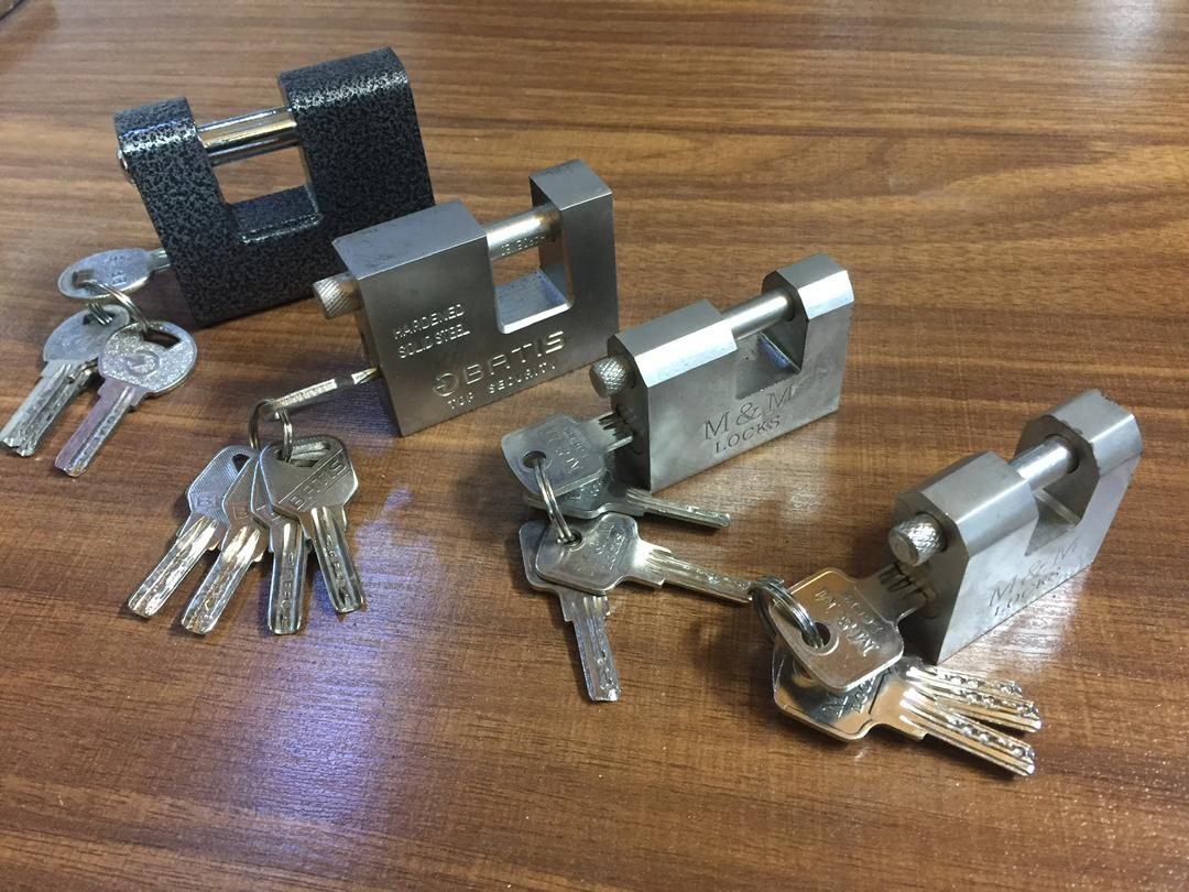 کلید و ریموت مرکزی برزگر در آمل کلید و ریموت مرکزی برزگر در آمل