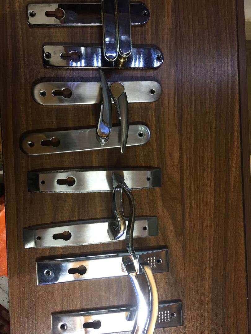 کلید و ریموت مرکزی برزگر در آمل کلید و ریموت مرکزی برزگر در آمل