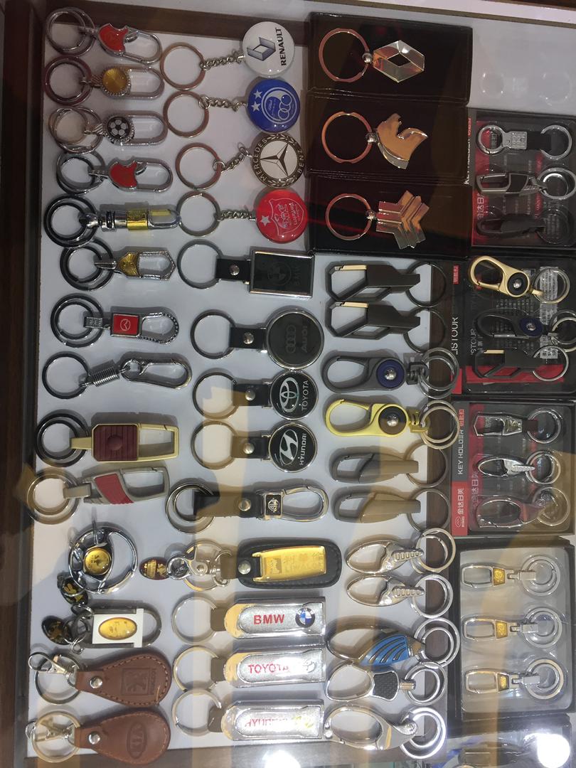 کلید و ریموت مرکزی برزگر در آمل کلید و ریموت مرکزی برزگر در آمل