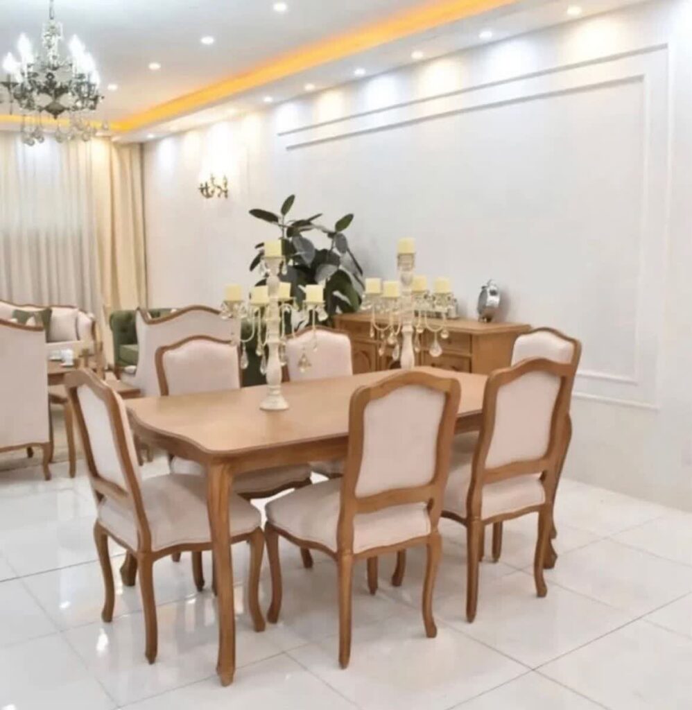 مبلمان برگزیده در شیراز