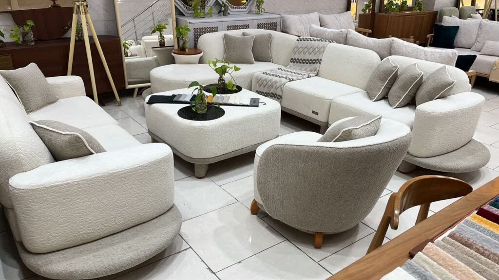 مبلمان برگزیده در شیراز