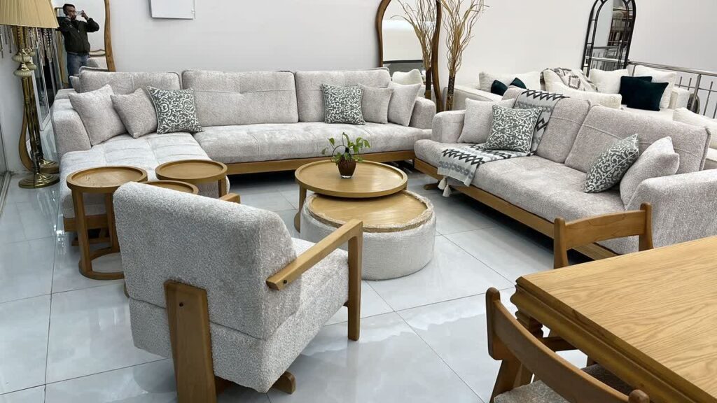 مبلمان برگزیده در شیراز