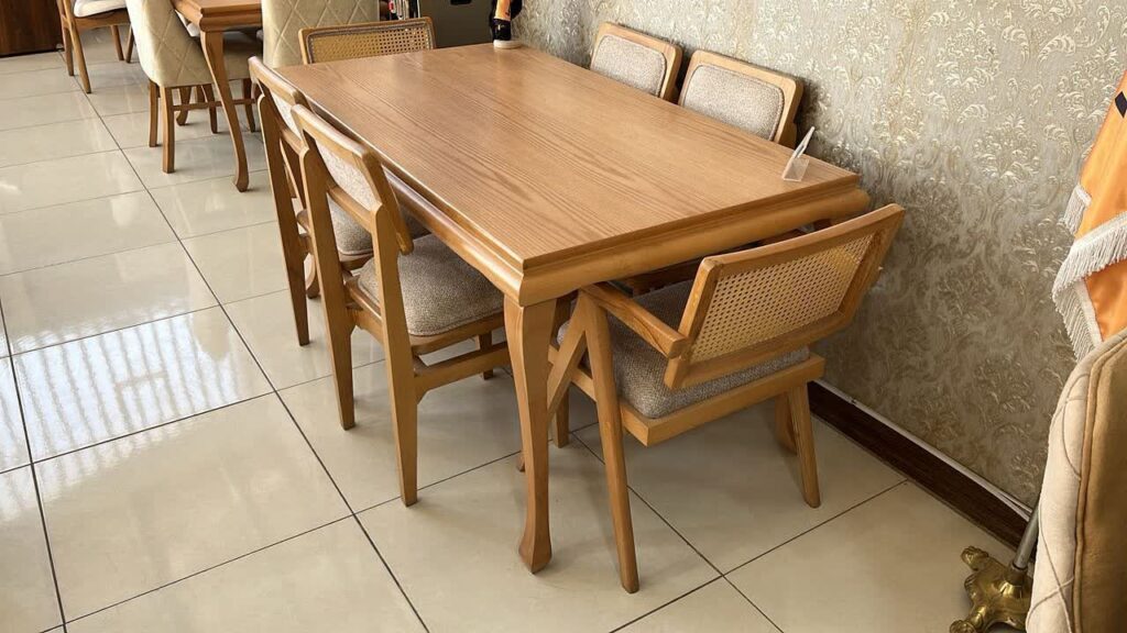 مبلمان برگزیده در شیراز