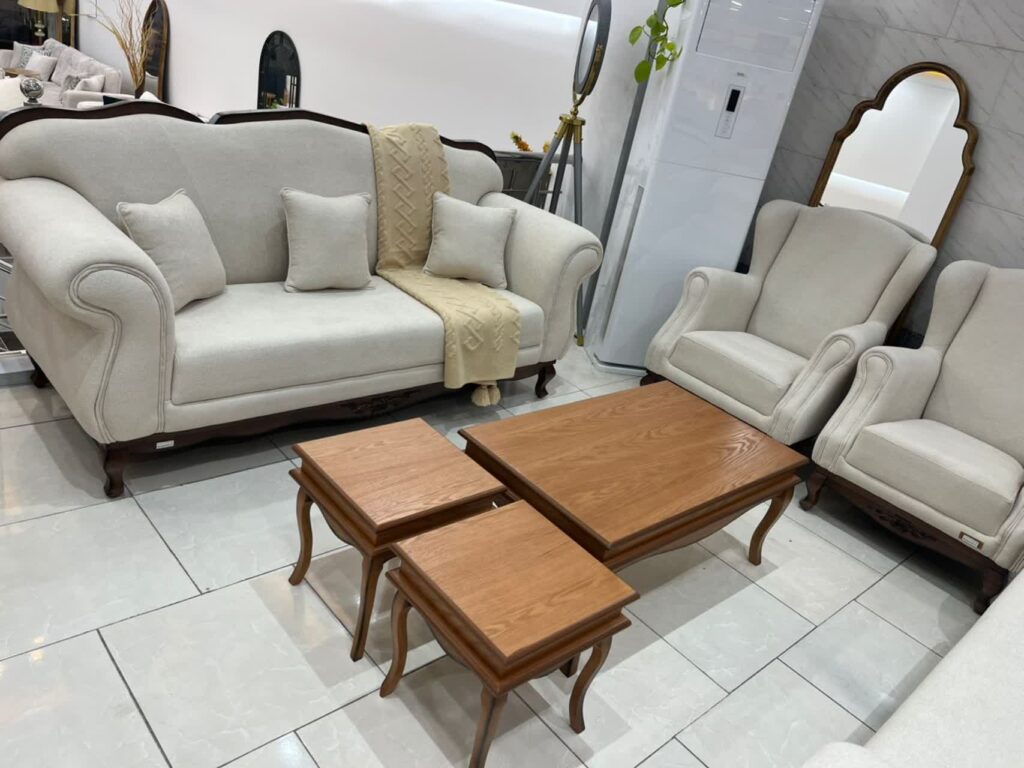 مبلمان برگزیده در شیراز