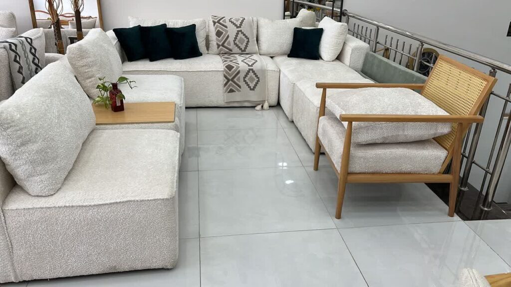 مبلمان برگزیده در شیراز