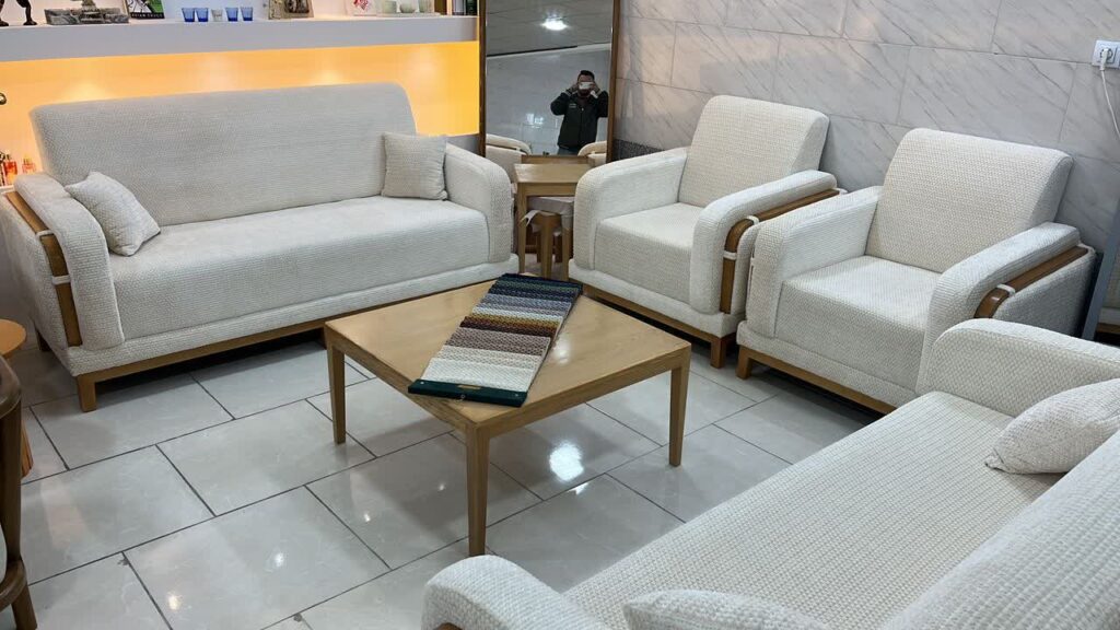 مبلمان برگزیده در شیراز