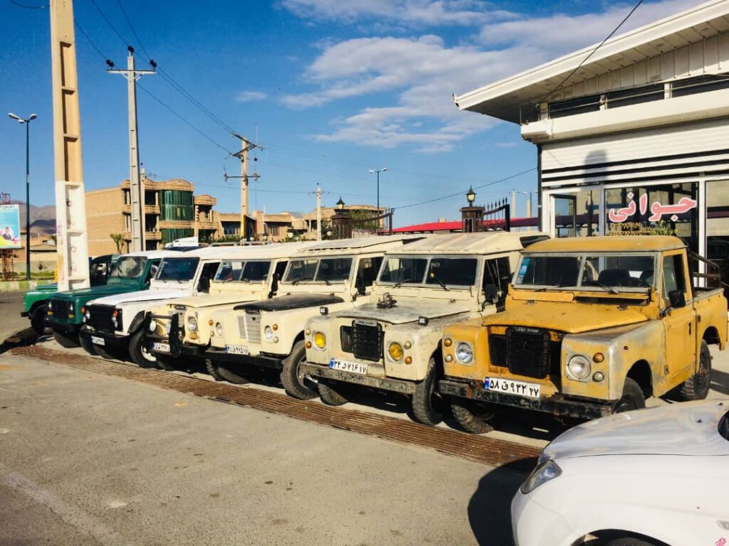 نمایشگاه خودرو های دو دیفرانسیل جوانی آذربایجان غربی نمایشگاه خودرو های دو دیفرانسیل جوانی آذربایجان غربی