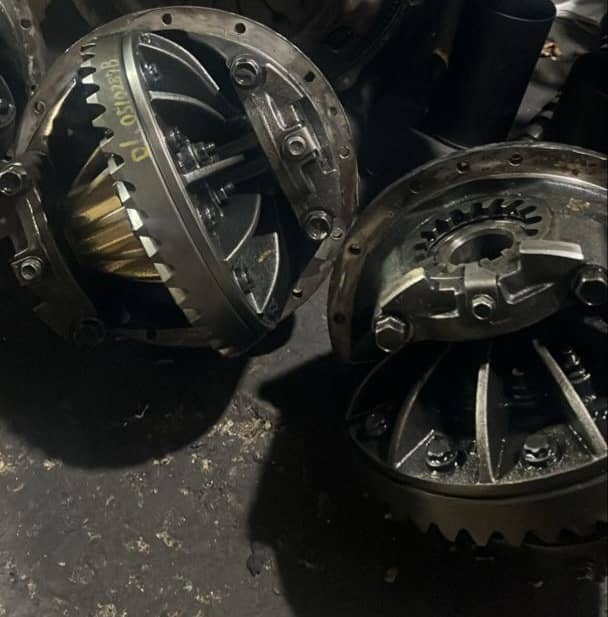 قطعات یدکی ایسوزو مؤذن در یزد