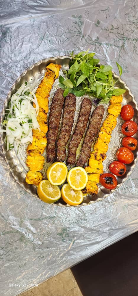 رستوران کباب سنتی بناب صدرا در کرج