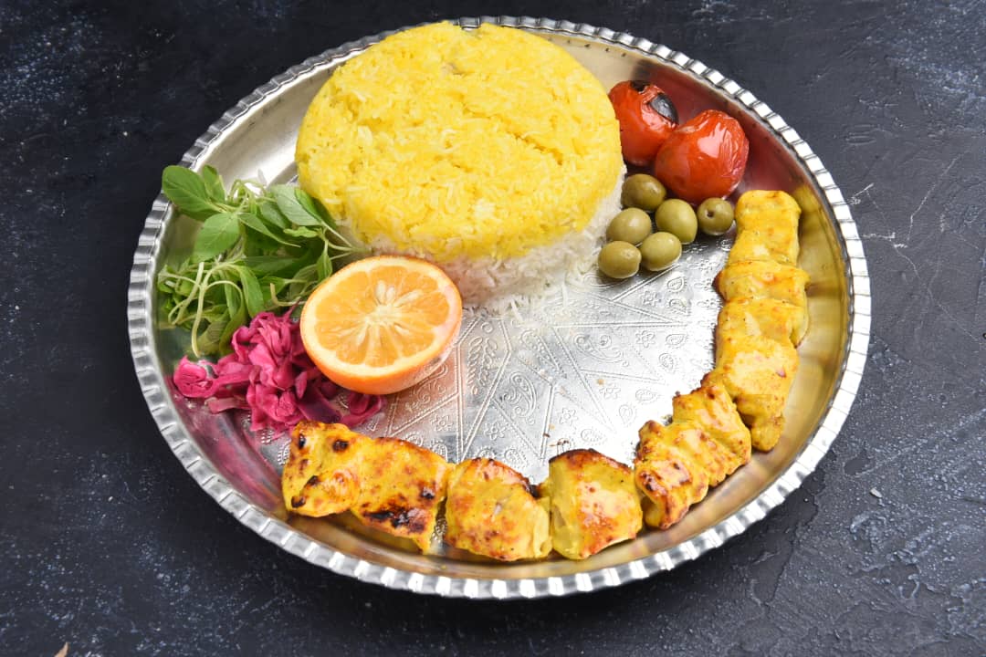 رستوران کباب سنتی بناب صدرا در کرج