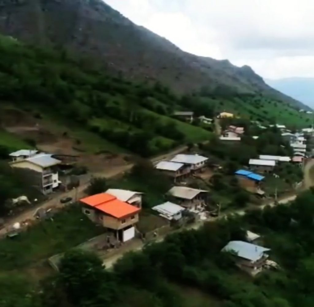 اقامتگاه بوم گردی ناتر در مرزن آباد چالوس اقامتگاه بوم گردی ناتر در مرزن آباد چالوس