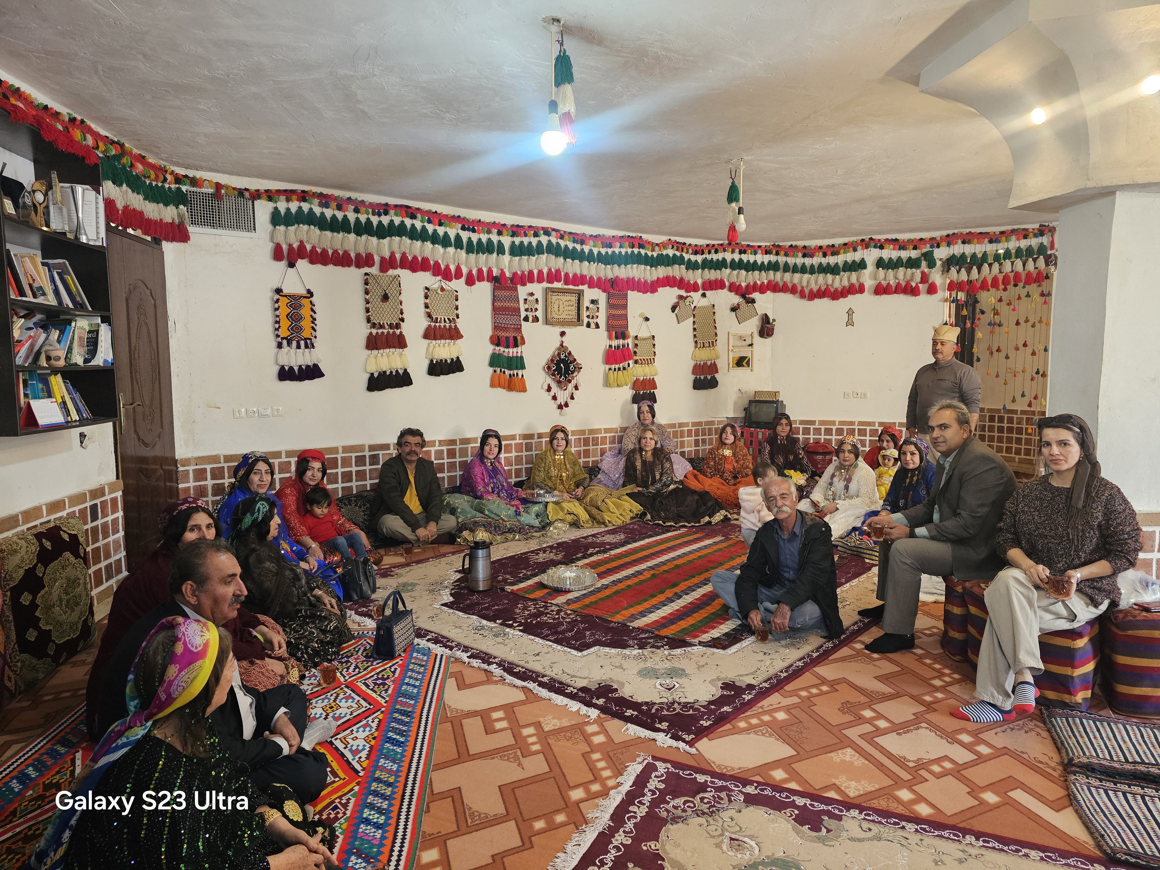 اقامتگاه بوم گردی السون در آتشکده فیروزآباد فارس