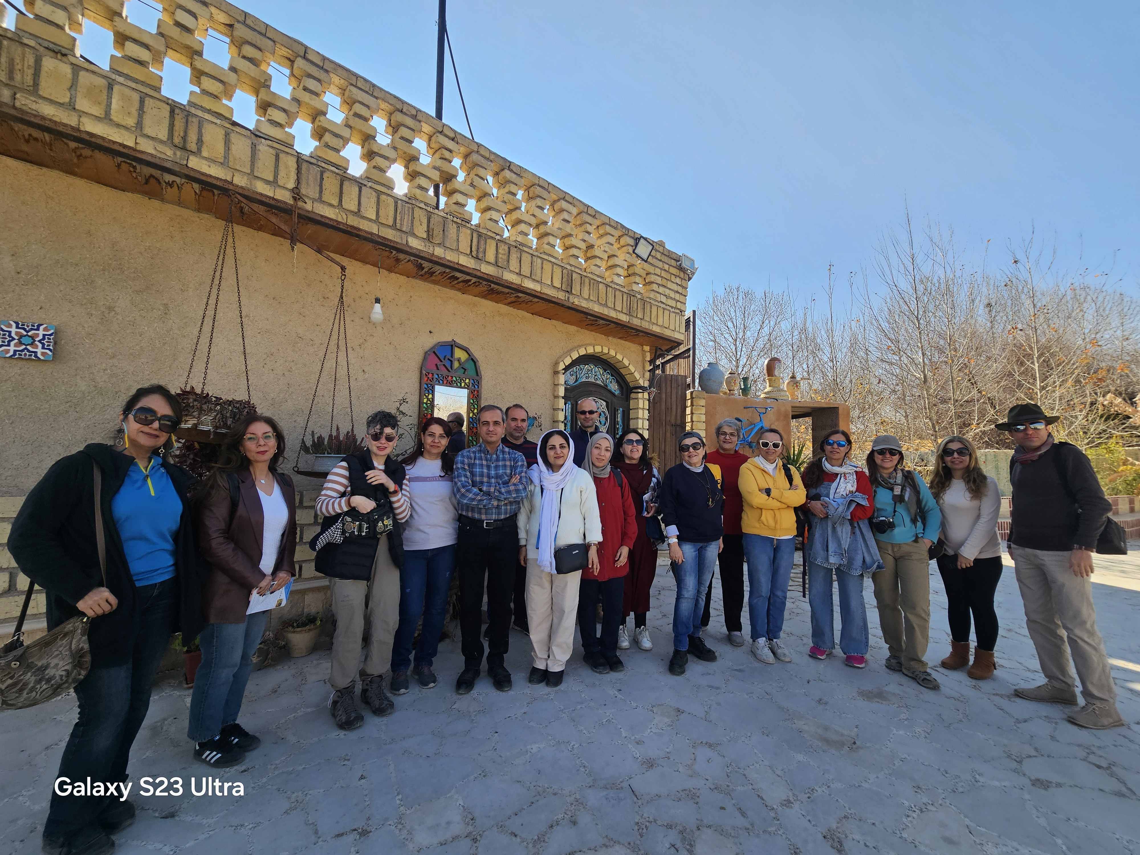 اقامتگاه بوم گردی السون در آتشکده فیروزآباد فارس