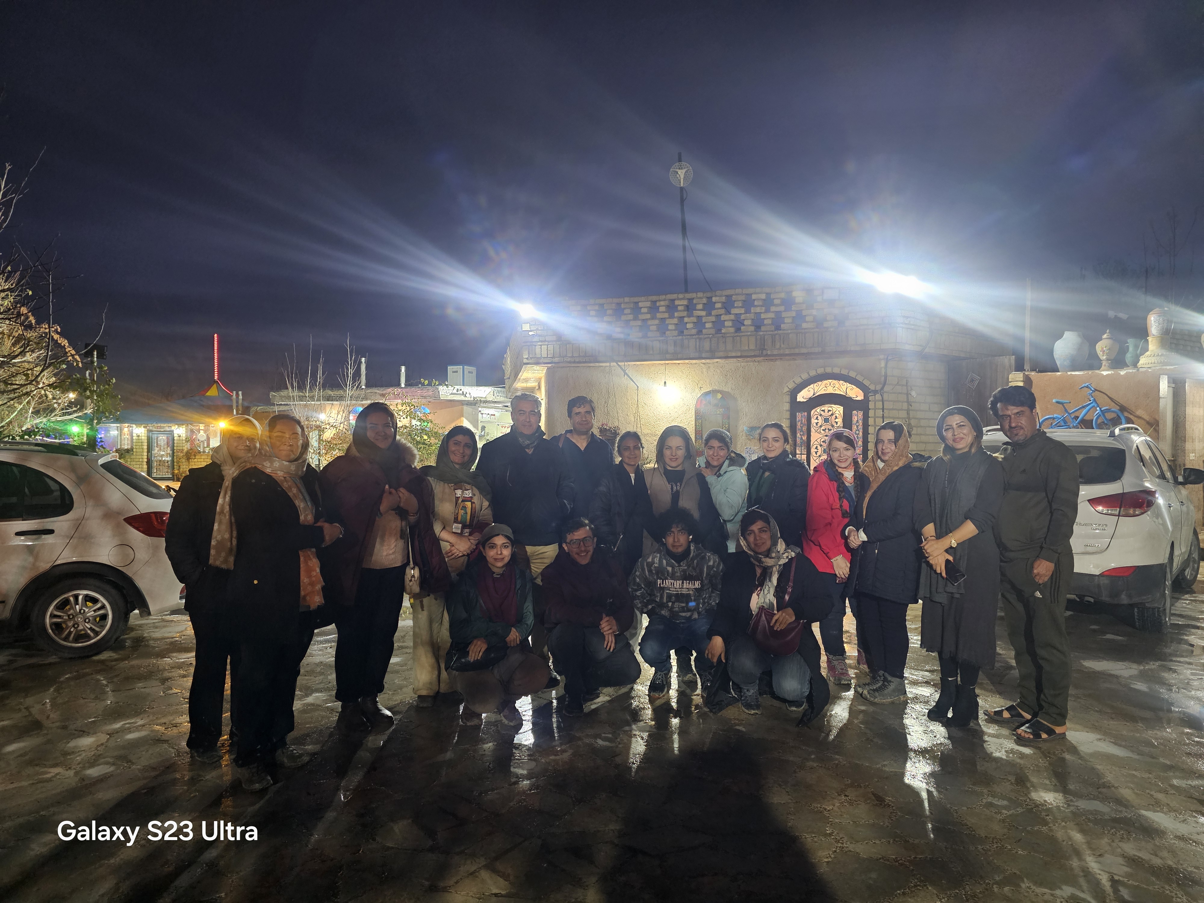 اقامتگاه بوم گردی السون در آتشکده فیروزآباد فارس