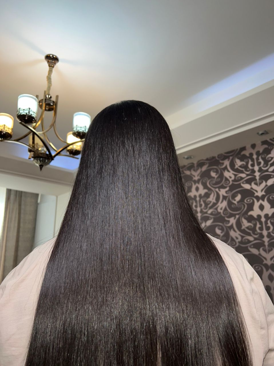 الهام تهرانچی متخصص کراتین و فر دائمی در تبریز