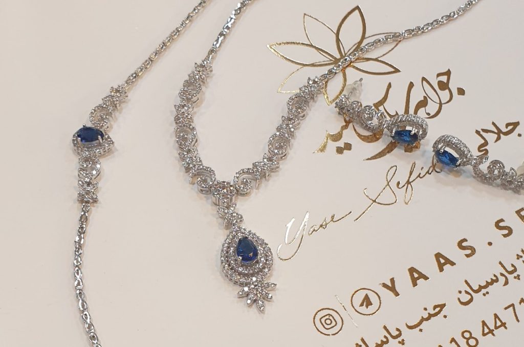 جواهری یاس سفید در بابل جواهری یاس سفید در بابل