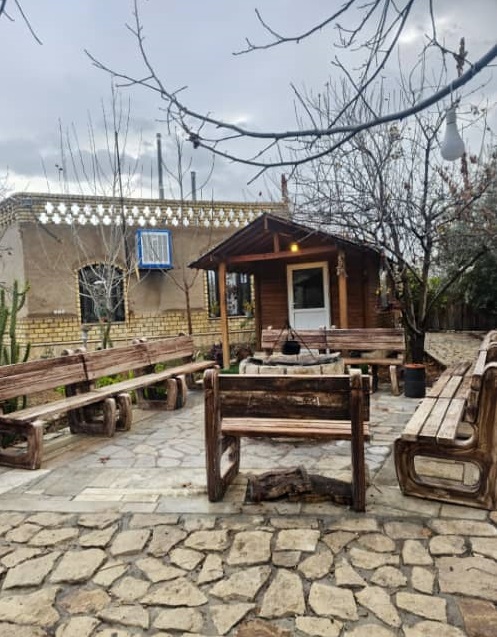 اقامتگاه بوم گردی السون در آتشکده فیروزآباد فارس